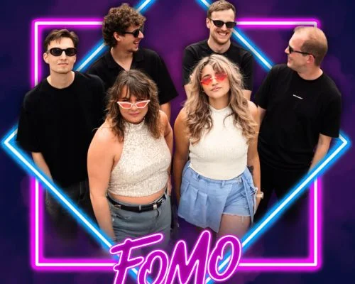Bandfoto met logo